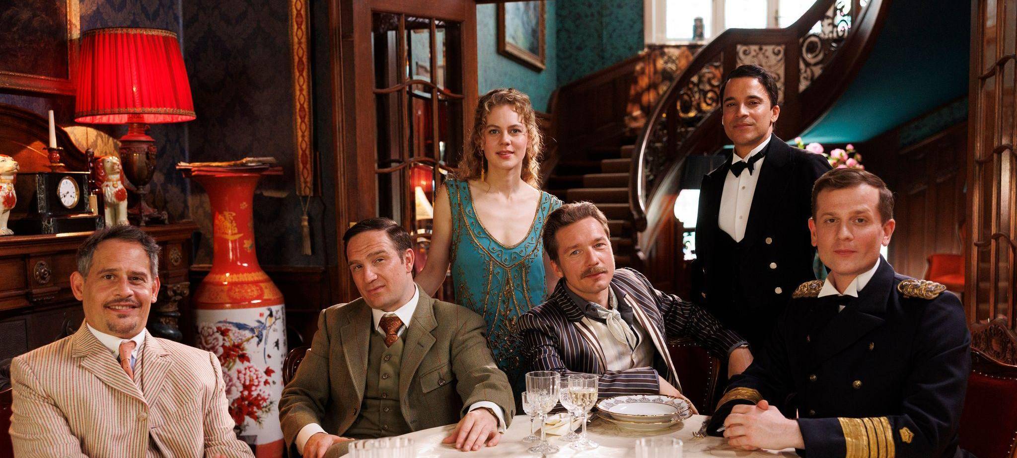 Amazon Prime - «Miss Sophie – Same Procedure as Every Year»